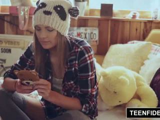 Teenfidelity - امرأة سمراء مفاجأة من stepdad في shyla ryder's كس <span class=duration>- 17 min</span>