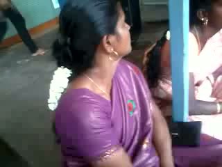 Szatén selyem saree aunty, ingyenes indiai porn� videó 61