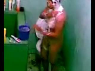 印度人 tamil 女傭 在 淋浴 隱 凸輪