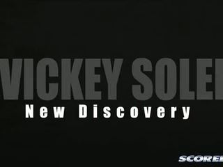 नई discovery vicky soleil