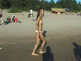 playa, público, desnudo