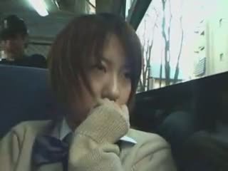 Nieśmiałe uczennica macane w autobus