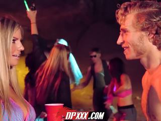 Digital Playground -Best rave party ever!