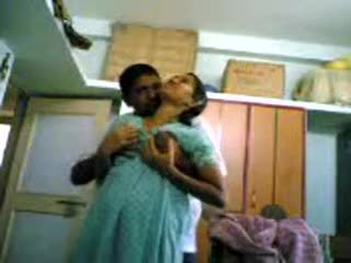 Indisk par ved hjem