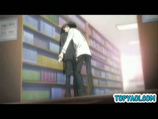 Animasi pornografi homoseks pria laki-laki dan orang having kisses dan cinta di perpustakaan ruang