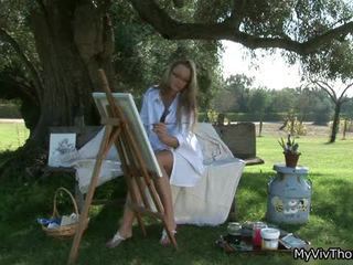 Wondermooi natuurlijk blondine masturberen