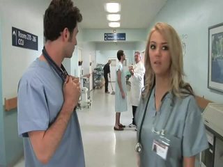Geil sleaze parodie ziekenhuis neuken speelfilmen